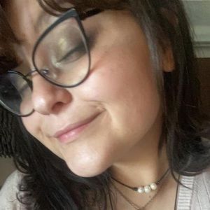 Meet your Posher, Leah